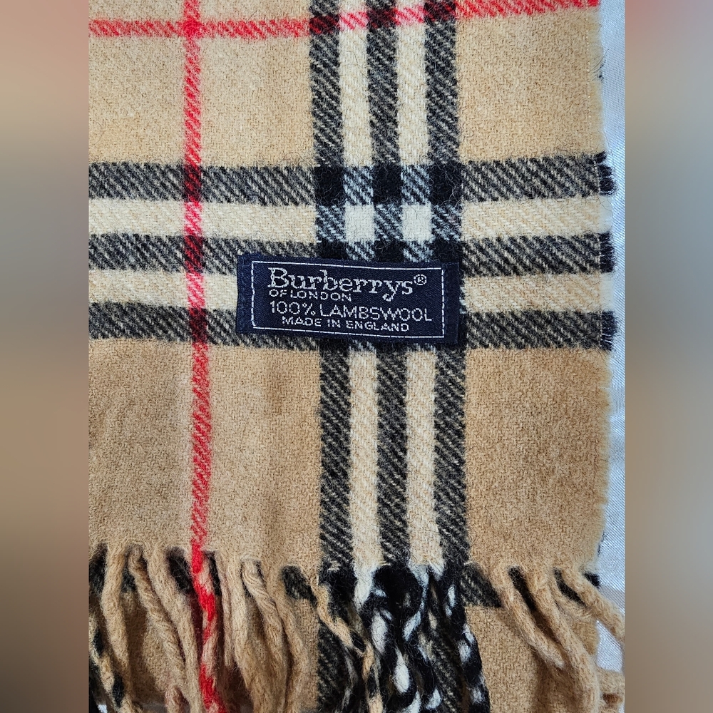 Burberry Vintage Authentic Classic Tan Plaid Scarf 100% Wool - Picture 2 of 8